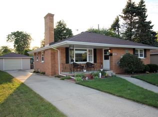 8014 15th Ave, Kenosha, WI 53143