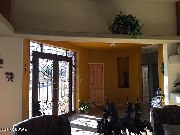 2nd image of 3020 N Victorio Dr