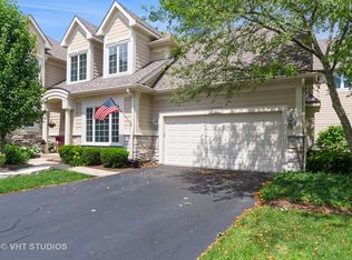 2420 Woodglen Dr #2420, Aurora, IL 60502