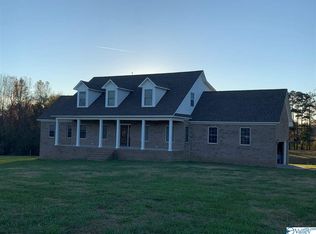 320 Lexington Dr SE, Arab, AL 35016