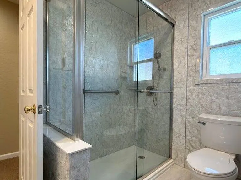 94 S Newport Dr — Photo 30