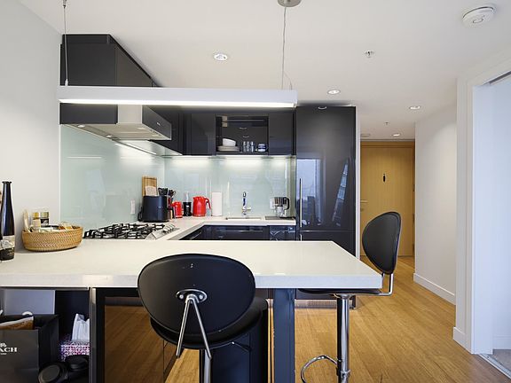 3rd image of 777 Richards St #1711