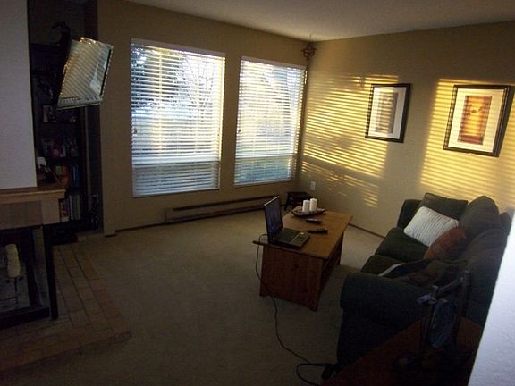4th image of 15719 4th Ave S APT 12