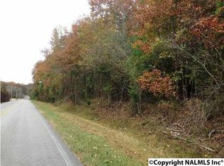 1883 Cherry Tree Rd, Gurley, AL 35748