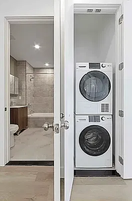 Laundry, photo 1