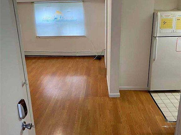 2nd image of 168-07 43rd Ave Floor 1