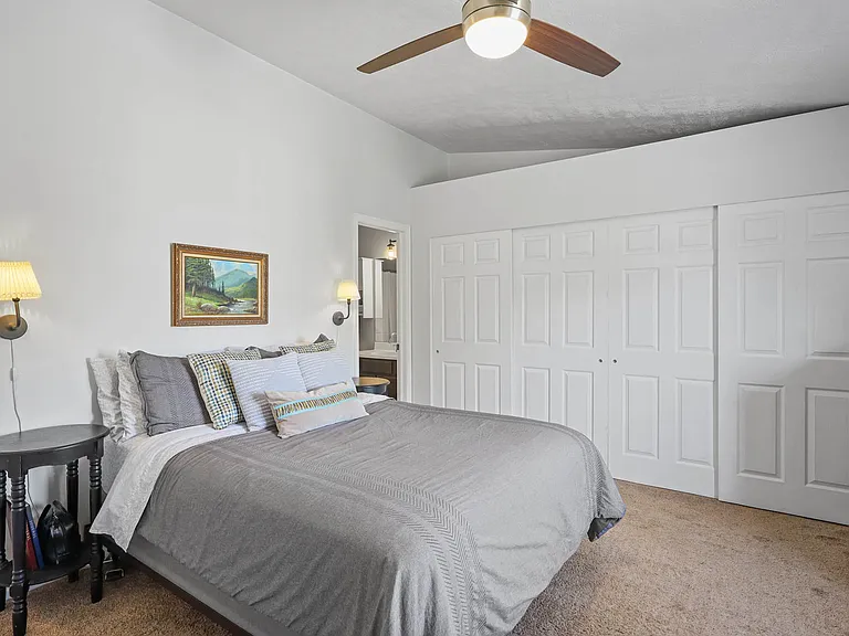 140 Bamberger Rd — Photo 16