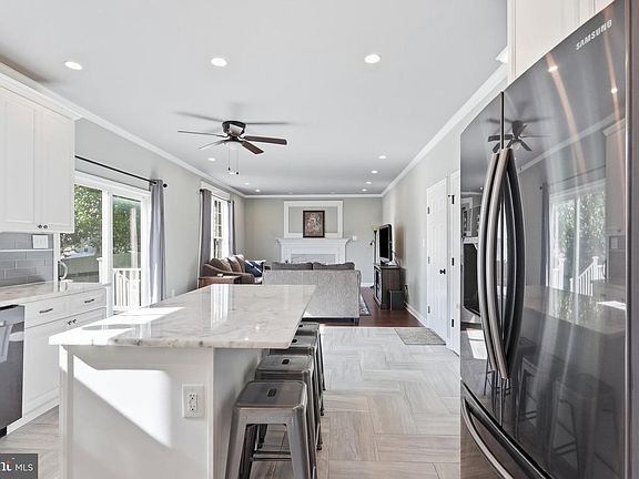 5th image of 304 Richwood Hall Rd