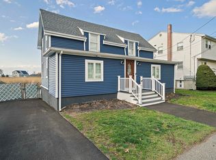 10 Curlew Rd, Quincy, MA 02169