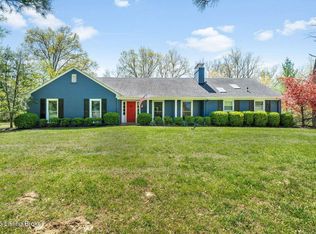 2102 Meadow Lane Ct, Anchorage, KY 40223