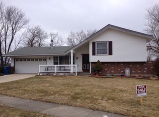 179 Lakeview Ct, Bloomingdale, IL 60108