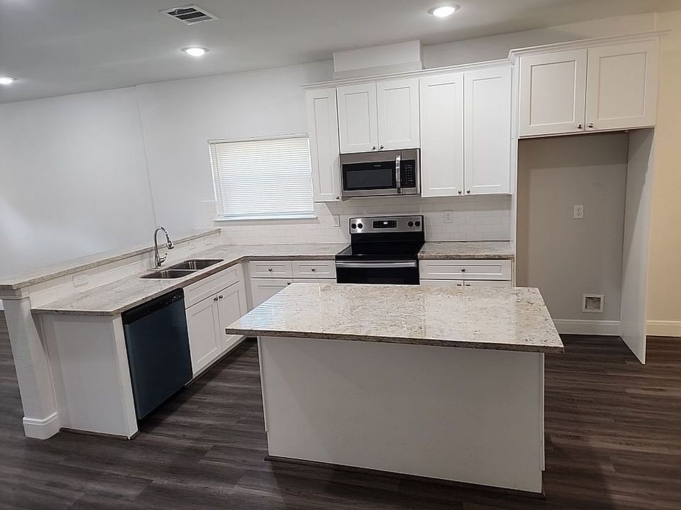 1st image of 1029 Calvin Ave #B