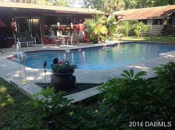 2nd image of 3228 Silver Palm Dr