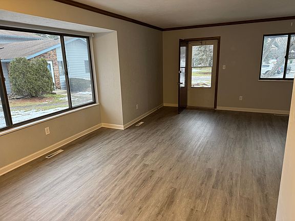 3rd image of 52100 Friars Ct APT A