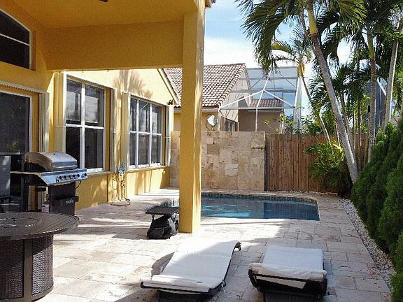 5th image of 9512 Verona Lakes Boulevard