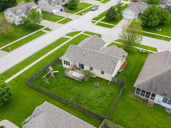 4th image of 1435 Velvet Ln