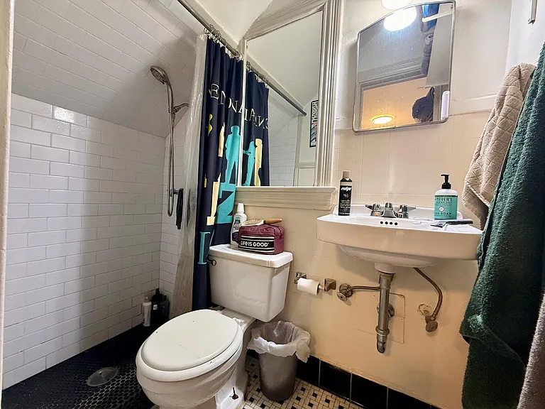 3305 Duval St #B — Photo 9
