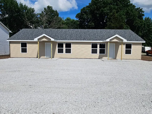 109 S 8th St #109, Sheldon, MO 64784