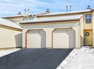 269 Spruce Ct, Raritan Twp., NJ 08822