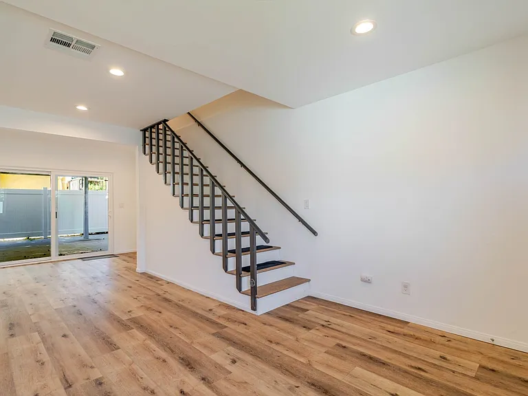 15243 Valleyheart Dr N #1 — Photo 7