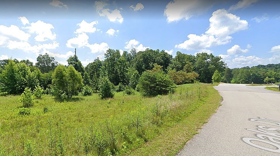 1st image of Oaks Dr