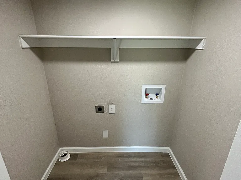 1215 H Pl — Photo 12