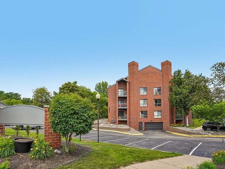 Park at City West Apartments — Photo 72