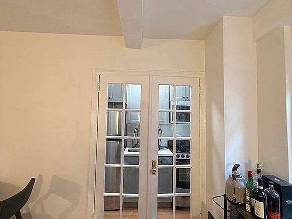 5th image of 127 W 96th St APT 8E