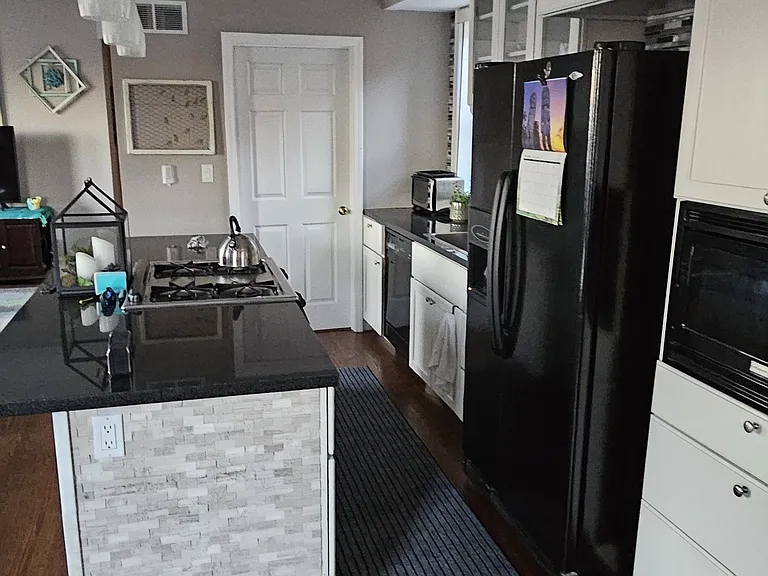 4333 Maryland Ave #C — Photo 6