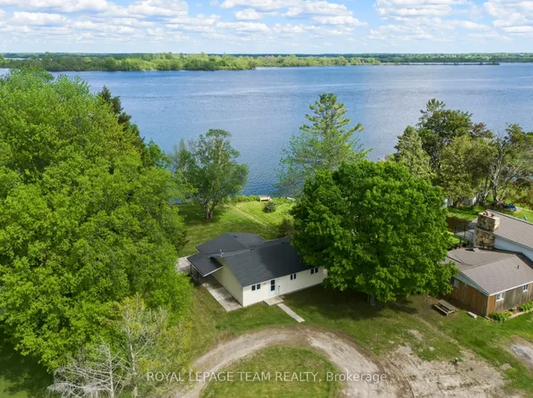 1625 County Road 2 Rd, Edwardsburgh/cardinal, ON K0E 1T1