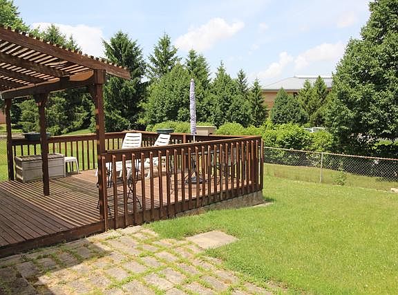 4th image of 617 Livingston Dr