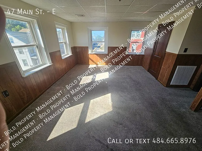 47 Main St #E — Photo 3