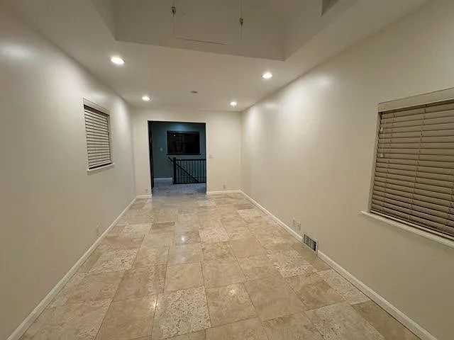 2415 Olive St — Photo 21