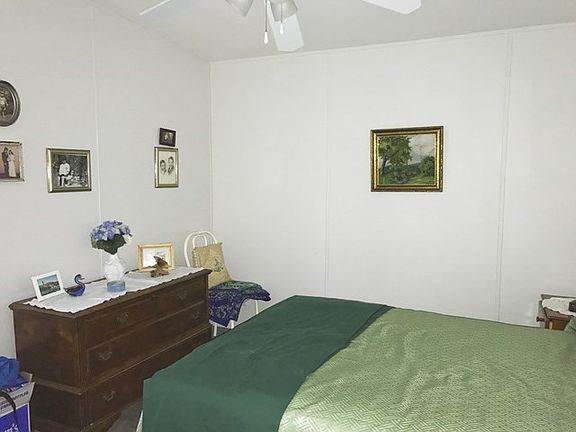 3rd image of 2600 Kelly Dr