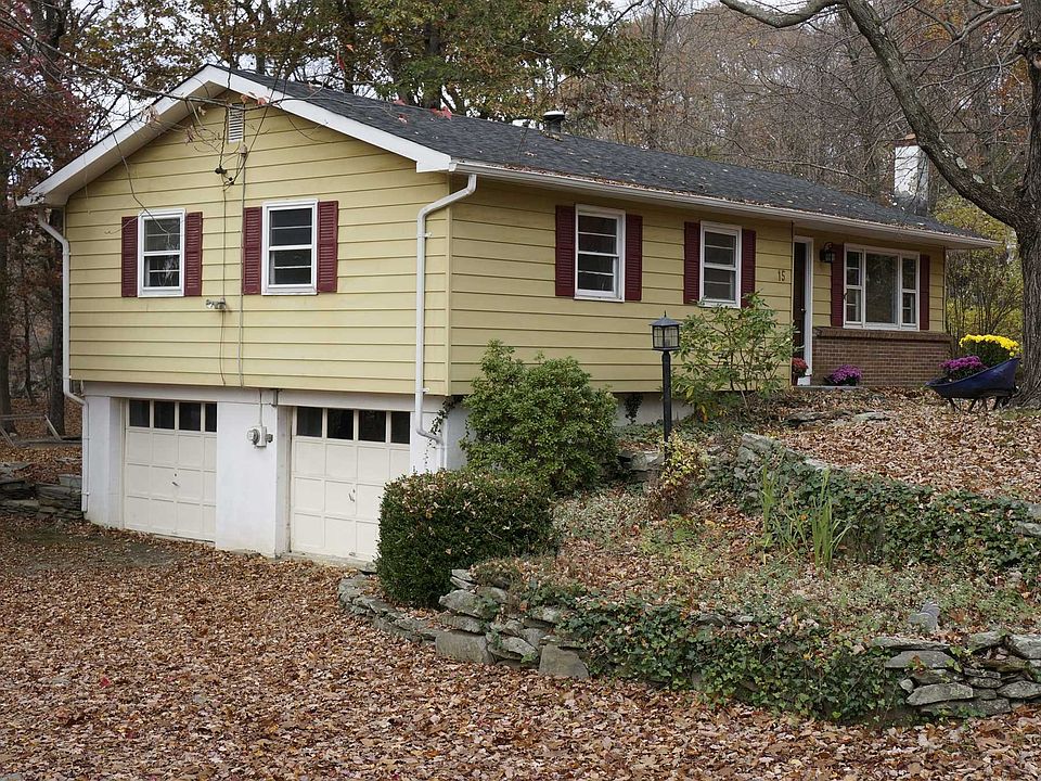 1st image of 15 Guerney Dr