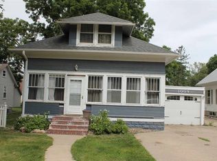 1009 N 6th St, Estherville, IA 51334