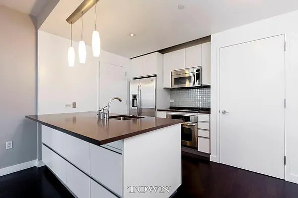 Rented by Town Residential | media 2