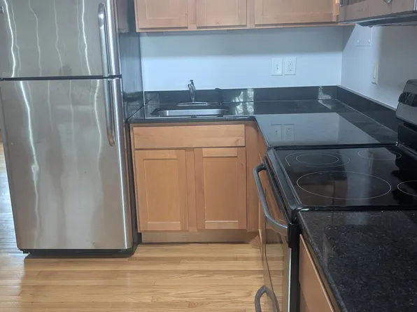 611 W Lane St APT 15, Raleigh, NC 27603