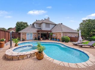 8820 Saint Annes Ct, Fort Worth, TX 76179