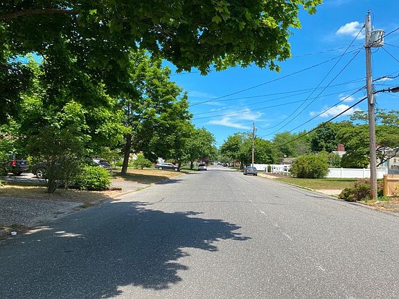 5th image of 2911 Eagle Ave