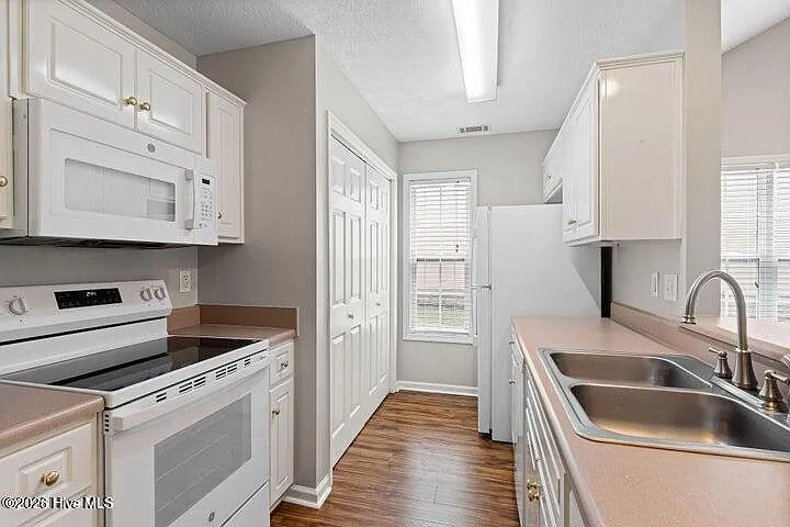 443 Northrop Pl — Photo 9