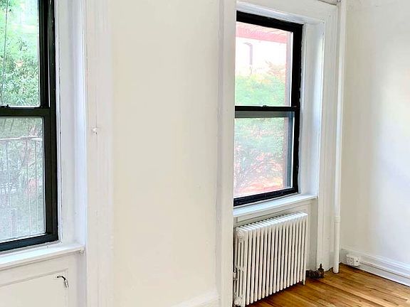 3rd image of 169 Thompson St #3B