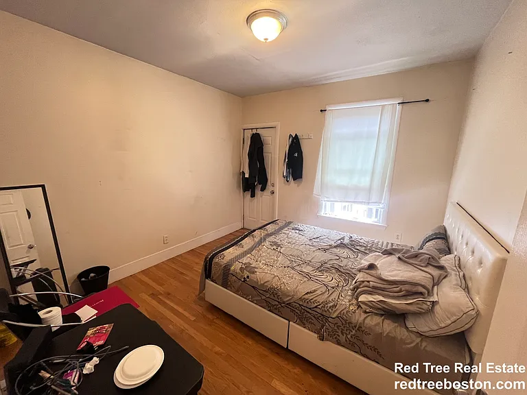 216 Freeman St — Photo 5