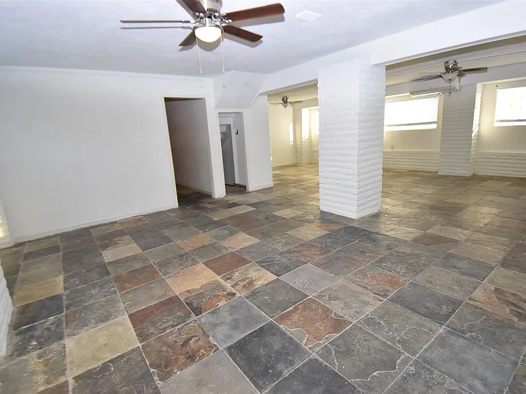 82 Harbor Ln — Photo 29
