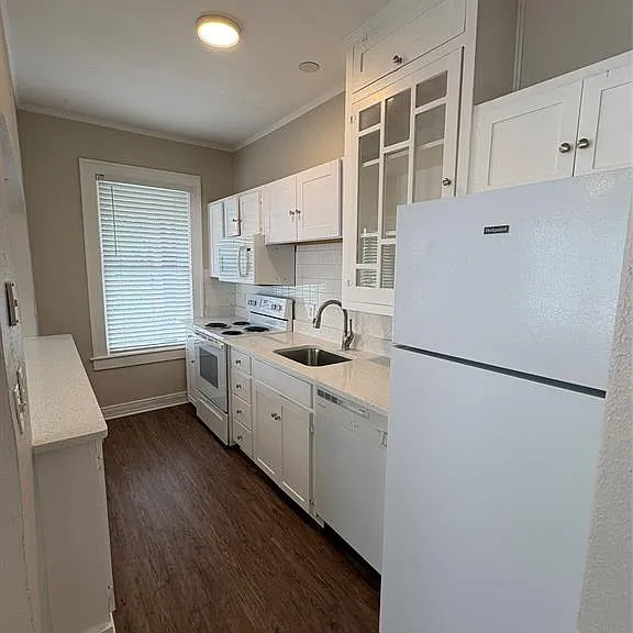 907 N Bishop Ave #B — Photo 7