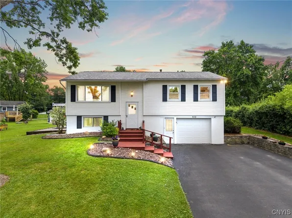 103 Walrath Dr, Chittenango, NY 13037