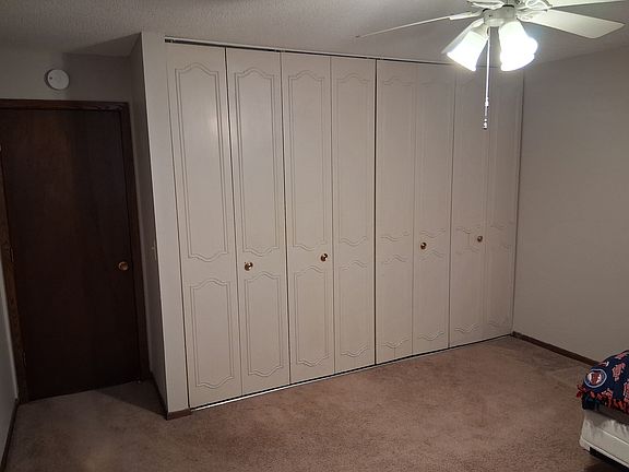 4th image of 5737 Kentucky Ave N #105
