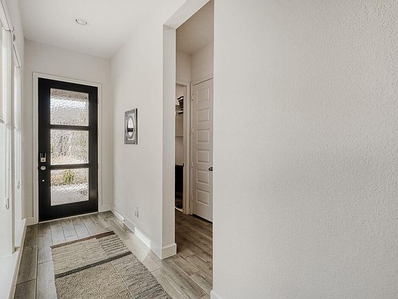 3rd image of 369 Prickly Poppy Loop