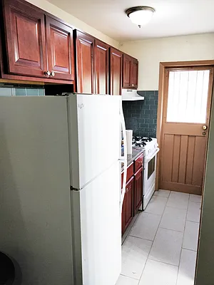 Rented by Voro, LLC | media 9