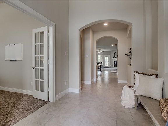 5th image of 4520 Lakeview Dr